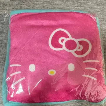 31 서티원 헬로키티 수납 포켓 포함 담요 헬로키티 무릎 담요