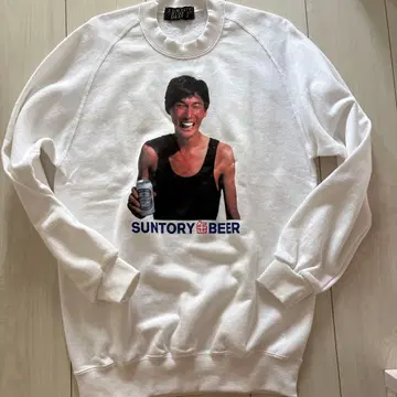 아카시야 산마와 산토리의 콜라보 맨투맨