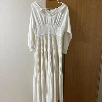 Her lip to Pleated Open Shirt Dress M