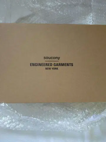 엔지니어드 가먼츠 x 써코니 쉐도우 27.5 새상품