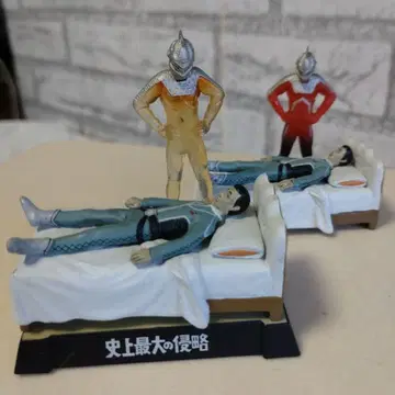 울트라 괴수 명감 사상 최대의 침략 레어 울트라 세븐 피규어 세트