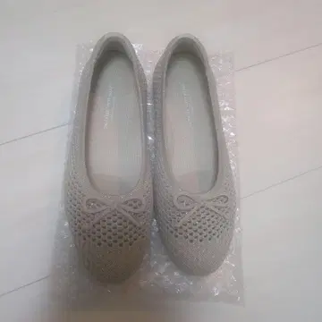 그레이 메쉬 편직 플랫슈즈