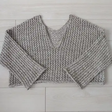 오픈워크 니트 스웨터 7부 소매 V넥 베이지 계열