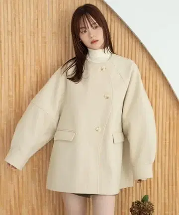 미사용 새상품 hinari 웨이브 디자인 미들 코트