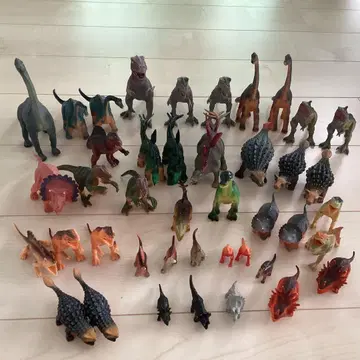 공룡 피규어 42체