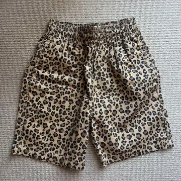 레오파드 무늬 허리밴딩 숏팬츠