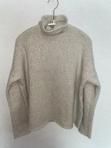 evam eva 울 혼방 베이지 터틀넥 스웨터