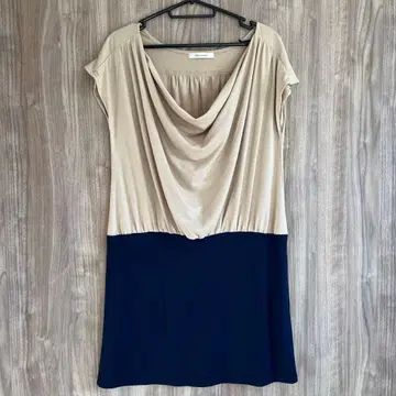 Doux archives 반팔 무릎 기장 원피스 베이지/네이비