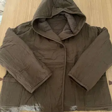 후드 부착 하프 코트 프렌치 브뤼