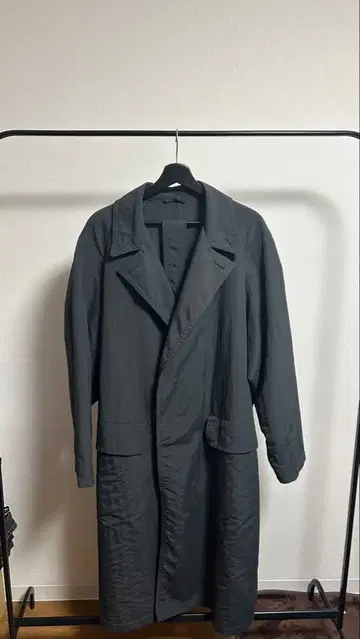 그레이 트렌치코트