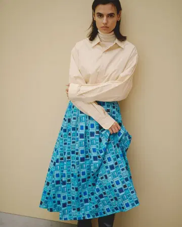 신상 HERALBONY 플레어 스커트 [ 파란 창 ]