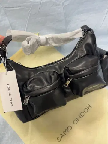 SAMO ONDOH 블랙 숄더백
