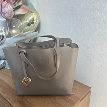FURLA 그레이지 토트백