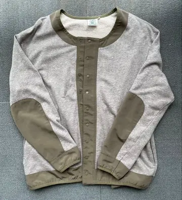 그레이 올리브 버튼 가디건