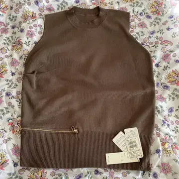 페넬 니트 베스트 지퍼 포함 차콜 그레이 9호