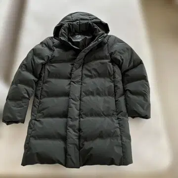 UNIQLO 남성용 심리스 다운 코트 다크 그린 S 사이즈