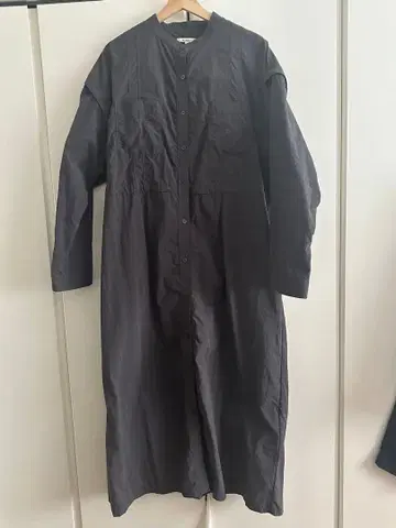 다크 그레이 긴팔 셔츠 원피스