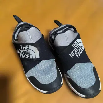THE NORTH FACE 슬립온 스니커즈 블랙/그레이