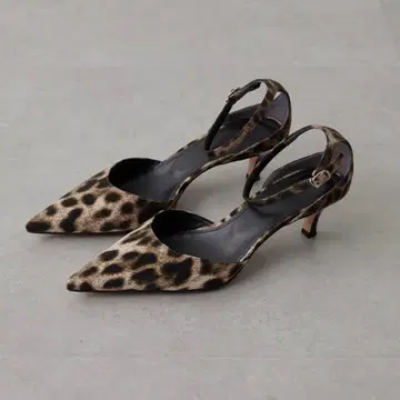 윔 가젯 [ Hoaw. ] 레오파드 포인티드 펌프스