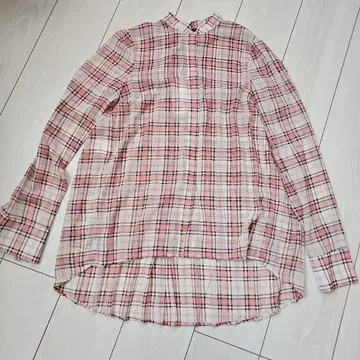 택 포함 미사용 백 플리츠 시어 블라우스