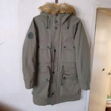 Pretty Green 올리브 다운 자켓 XS