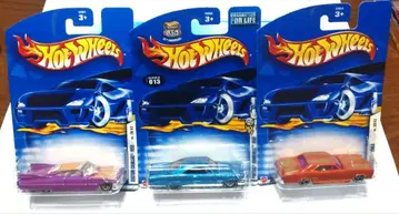 Hot Wheels 3대 세트입니다