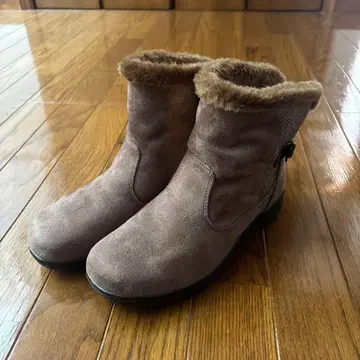 TOPAZ 브라운 스웨이드 느낌 퍼 부츠