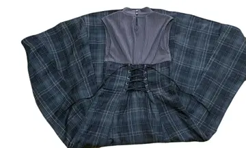 체크 무늬 슬리브리스 티셔츠 원피스