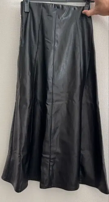 쉽스 가죽 롱 스커트