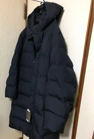 유니클로 심리스 다운 코트 4XL