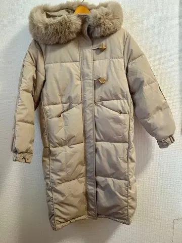 카키 후드 부착 롱 다운 자켓