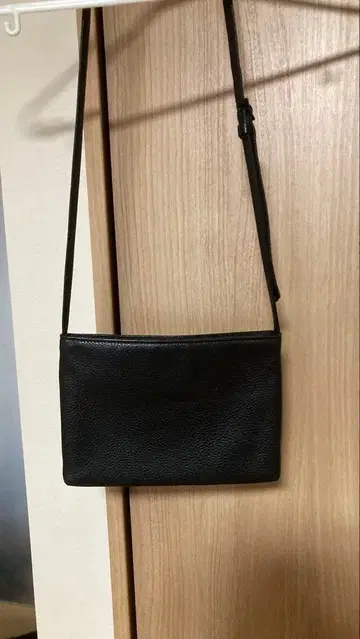 HashTug 해시태그 가죽 사코슈 블랙