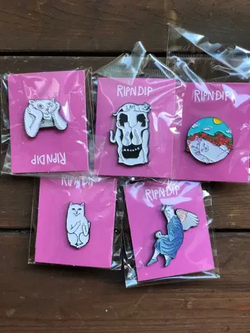 RIPNDIP 고양이 디자인 핀 배지 5개 세트