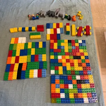 레고 듀플로 249 피스 동물 7마리 사람 3명