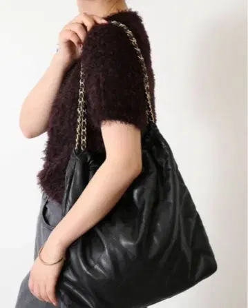 새상품급 슬로브 이에나 퀼팅 체인 숄더백 블랙