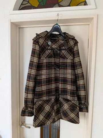 Drykorn for beautiful people 더플 코트 하자품