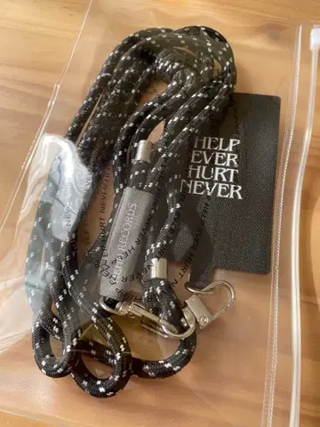 후지이 카제 HELP EVER HURT NEVER 스마트폰 스트랩 블랙