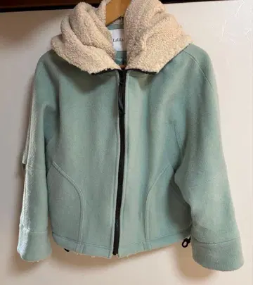 민트 그린 플리스 자켓 후드 부착