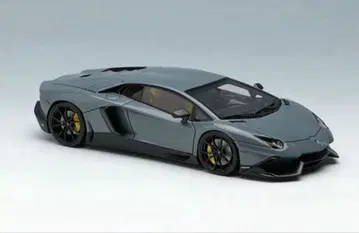 아이돌론 람보르기니 아벤타도르 안니베르사리오