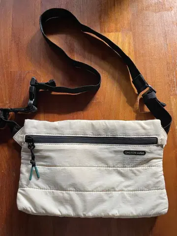 가스통 루가 라이트웨이트 숄더