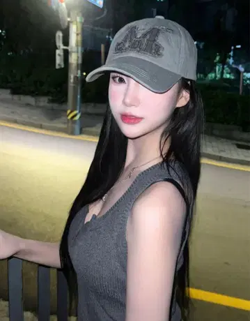 MUCENT 빈티지 아플리케 볼캡