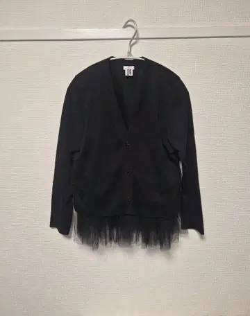 AD2023 느와르 튤 부착 가디건