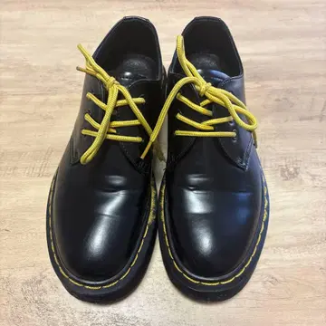 닥터 마틴 블랙 캐주얼 슈즈 통굽