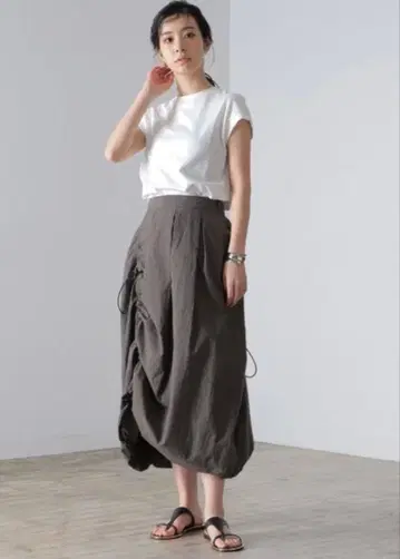 ak+1 벌룬 스커트