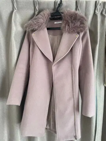 LIP SERVICE 퍼 롱 코트