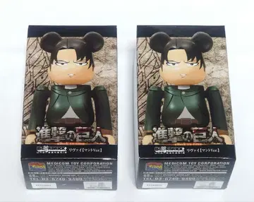 [ 미개봉품 ] BE@RBRICK 베어브릭 진격의 거인 리바이 2개 세트