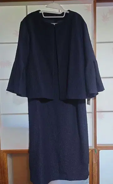 7id 컨셉 네이비 원피스 수트 플레어 슬리브