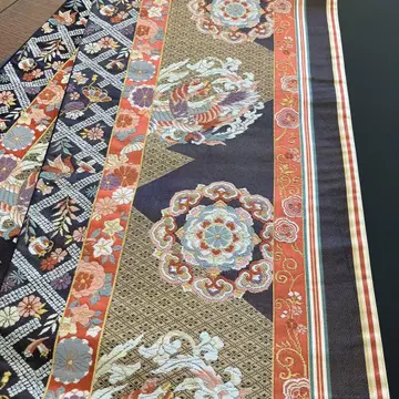 전통적인 꽃, 봉황 후쿠로 오비