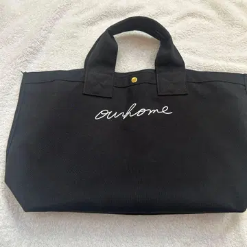ourhome 자수 로고 토트백 블랙