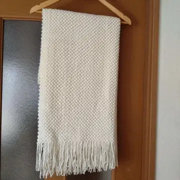 아이보리 프린지 머플러